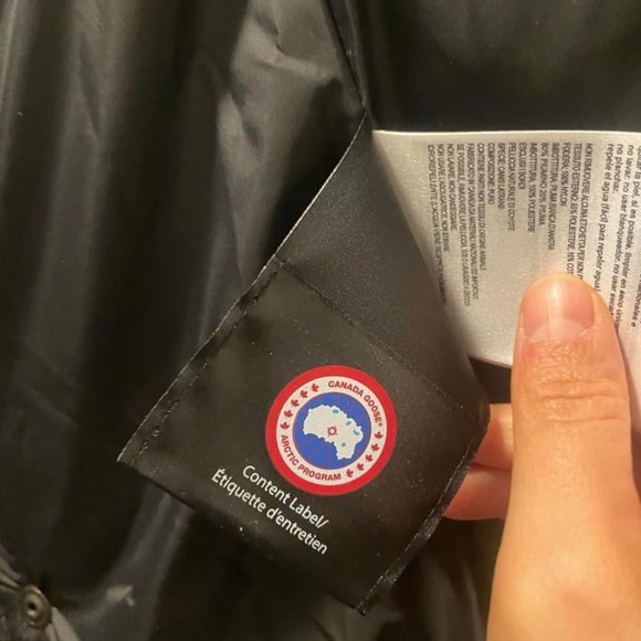 BNWT Canada Goose Shelburne Parka Fusion Medium - Picture 4 of 8